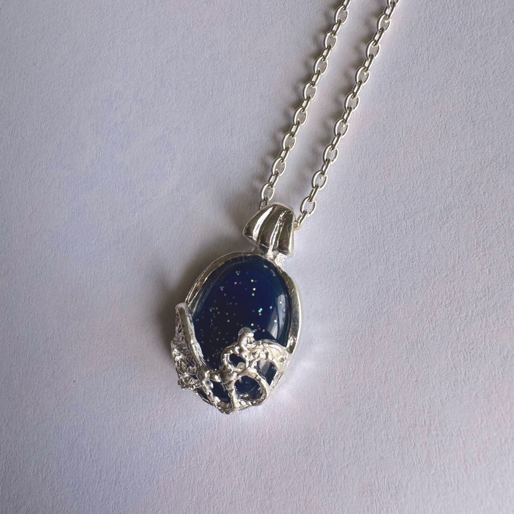 Silver Adjustable Chain Necklace with Blue Glitter Pendant NEW WITH TAG